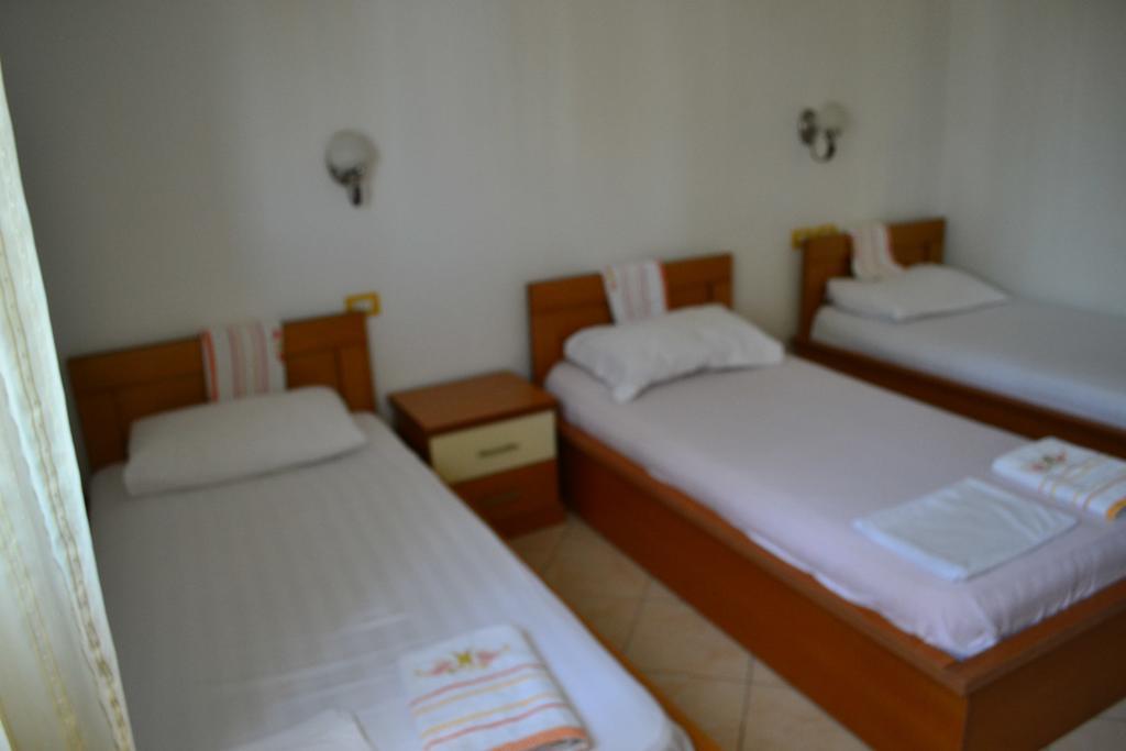 Hotel Alpine Vlore Room photo