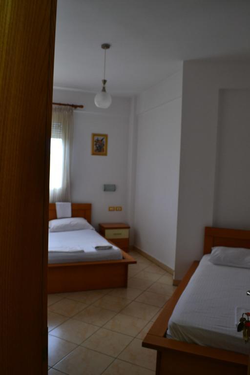 Hotel Alpine Vlore Exterior photo
